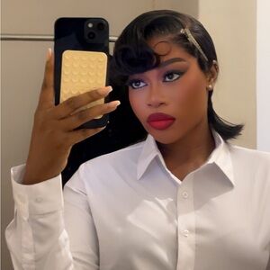 Meet your Posher, Rakiya